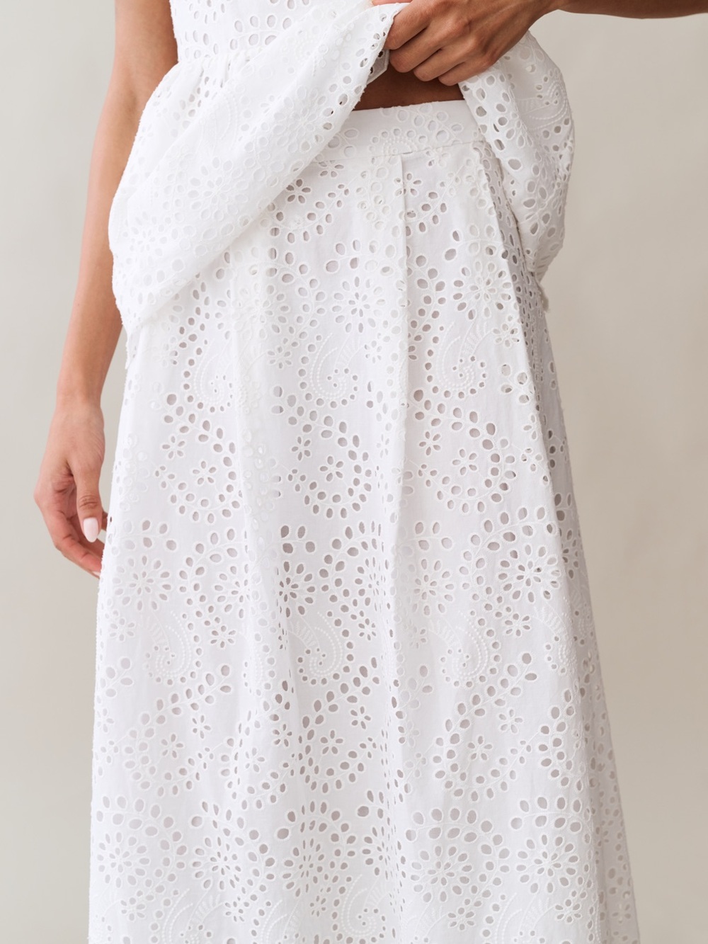Few Moda o.p.t. Eyelet Maxi Skirt - White - Picture 2 of 7